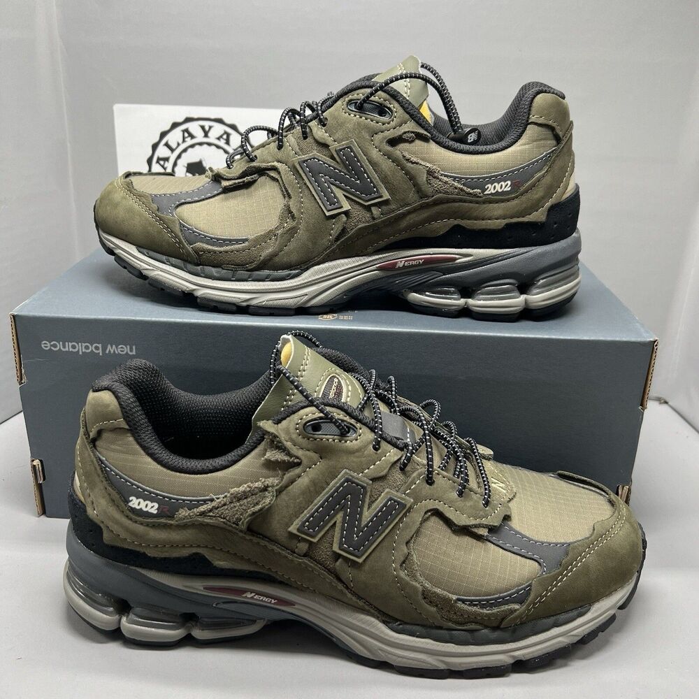 New Balance 2002R Protection Pack “Dark Moss” Olive Colorway M2002RDN Men Sz 7.5